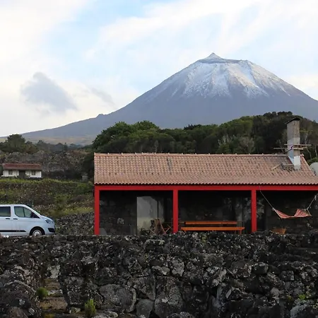 Adega Fraga * Santa Luzia (Sao Roque do Pico)